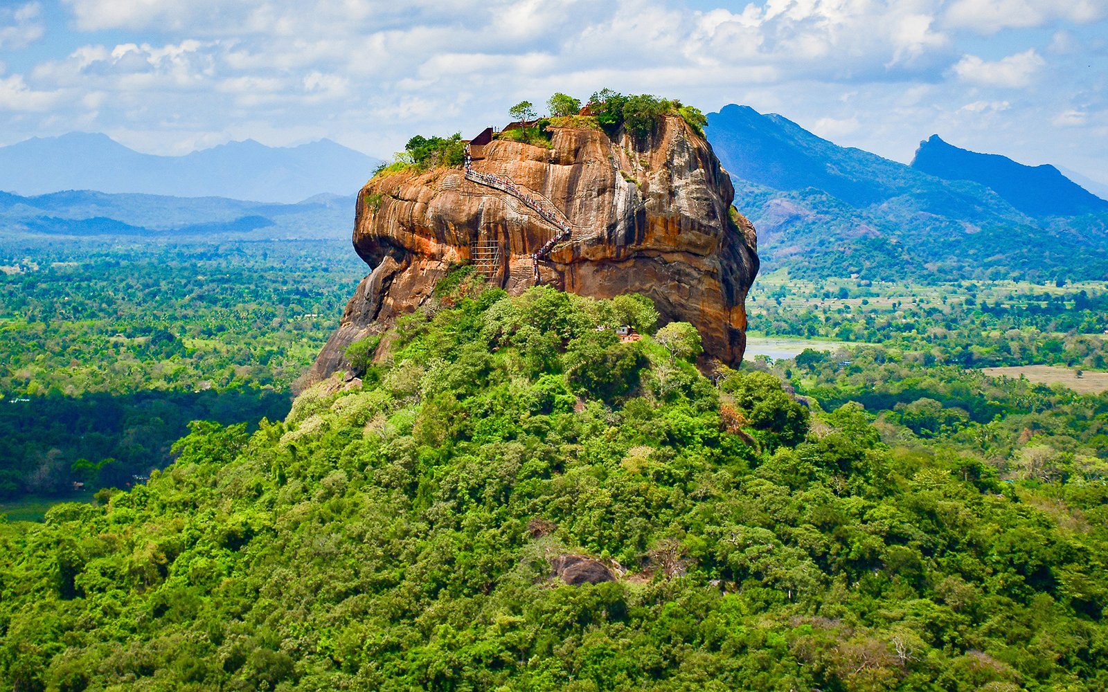 Sri Lanka’s Cultural and Natural Treasures: A 10-Day Odyssey